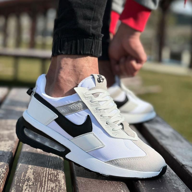 Nike Jogger White Black